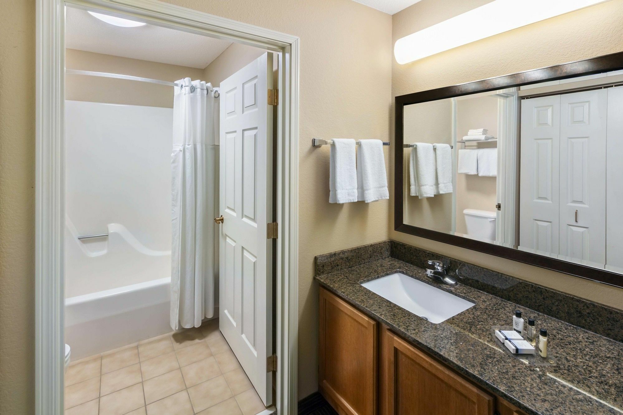 Aspen Suites - Rochester Bagian luar foto